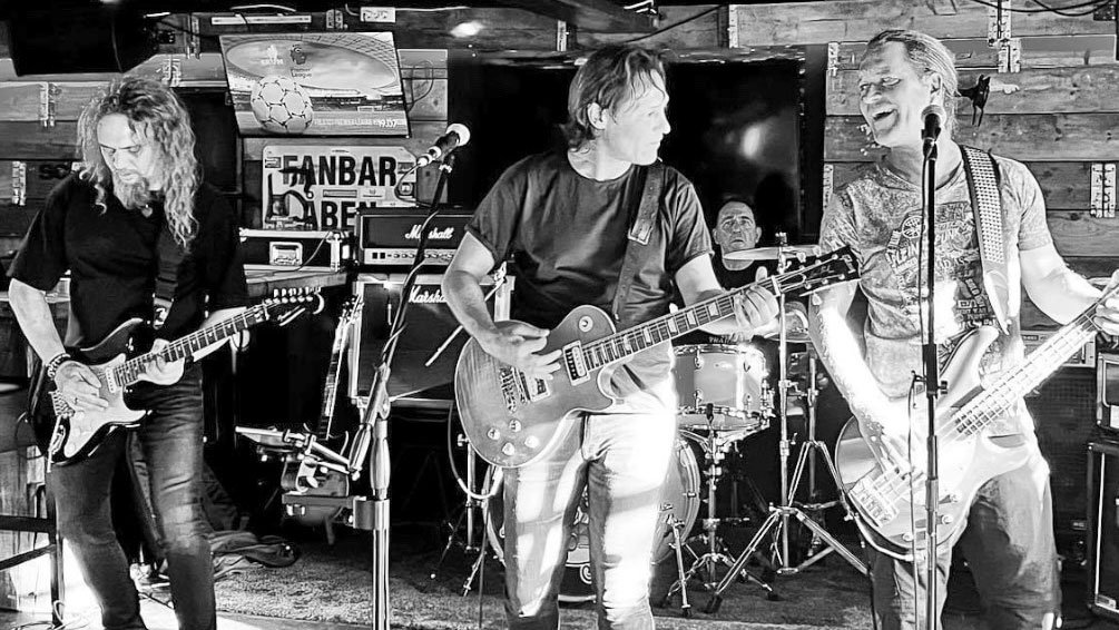 autoblues spiller paa sommerscenen i hugos kultur koege(1)