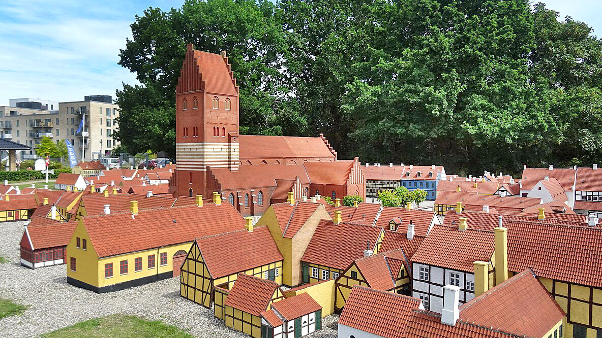 kjoege mini by inviterer til gudstjeneste under aaben himmel 2 pinsedag kultur koege