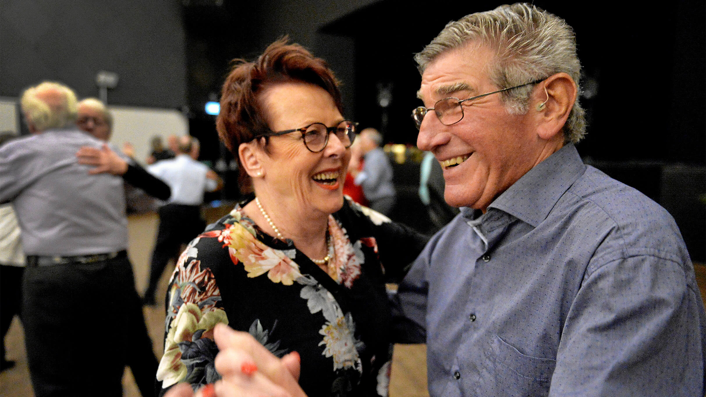 seniordans med glade toner paa teaterbygningen i koege kultur koege(1)