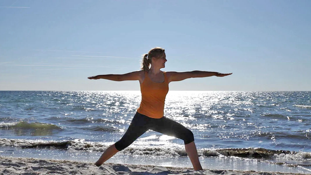 yoga i naturen i november og december paa koege marina kultur koege